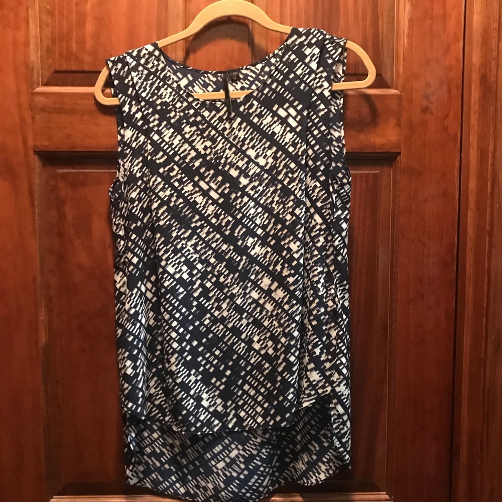 Calvin Klein Jeans Size Small Navy and White top